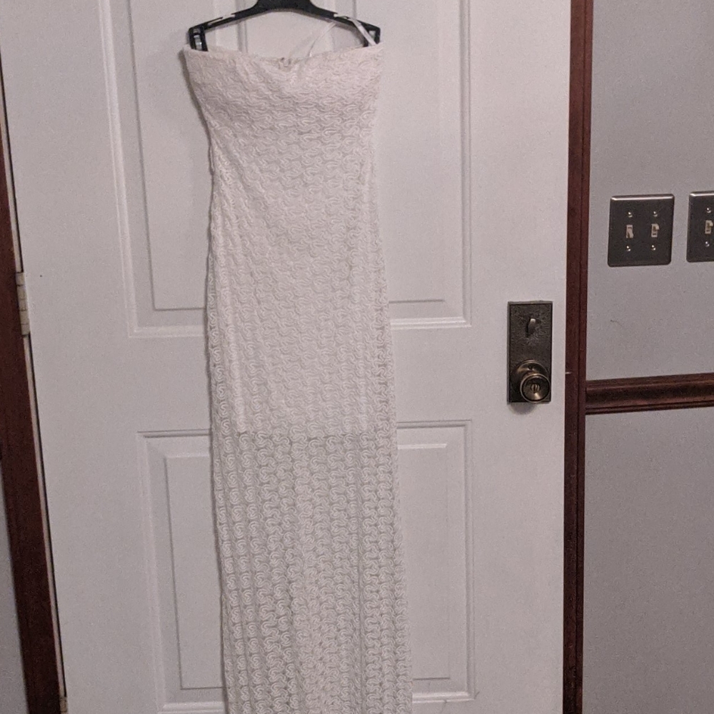 Long Strapless lace overlay dress
